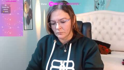 Jossie online show from 2, 10, 2025