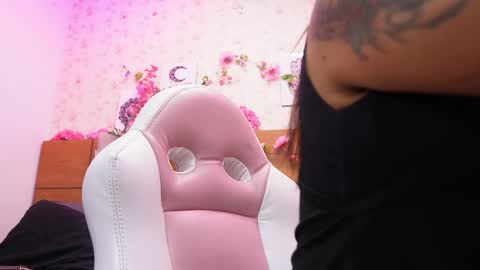 Manuela  online show from 9, 9, 2025