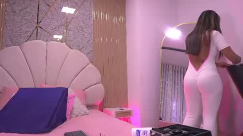 Manuela  online show from 24, 7, 2026