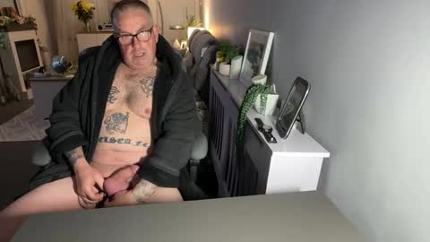 Snapshot of mtb1697 chatting on 2, 5, 2026 mtb1697 online show from 2, 5, 2026