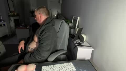 Snapshot of mtb1697 chatting on 24, 5, 2026 mtb1697 online show from 24, 5, 2026