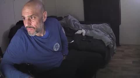 Muffdiver online show from 12, 2, 2026