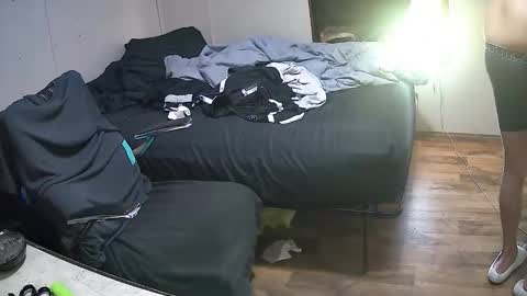 Muffdiver online show from 27, 4, 2026