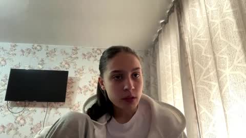 Tia online show from 23, 4, 2026