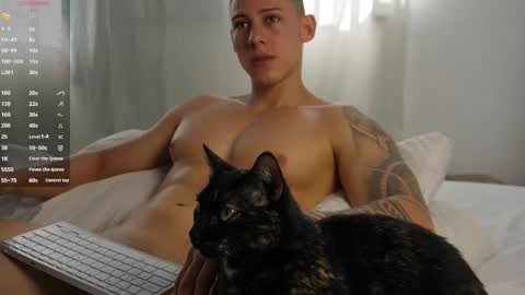 muscle_king_cum online show from 16, 12, 2025