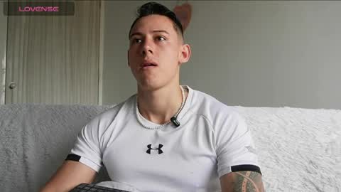 Snapshot of muscle_king_cum chatting on 28, 5, 2026 muscle_king_cum online show from 28, 5, 2026