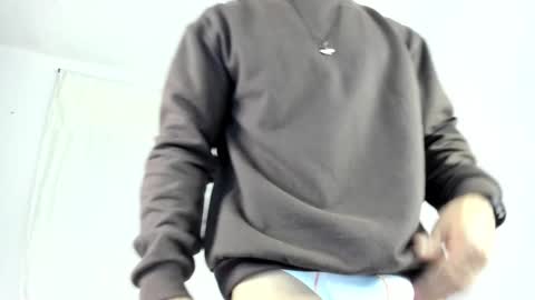 Snapshot of muscle_man07 chatting on 1, 12, 2025 Muscle Man online show from 1, 12, 2025