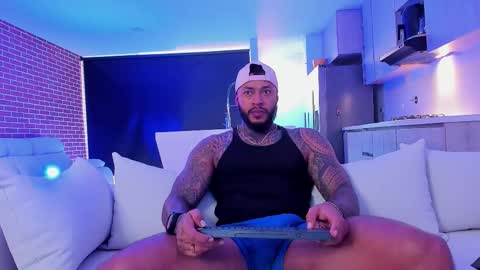 Snapshot of muscle_man19 chatting on 21, 9, 2025 Nick online show from 21, 9, 2025