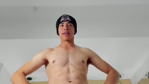 muscle scott online show from 10, 10, 2025