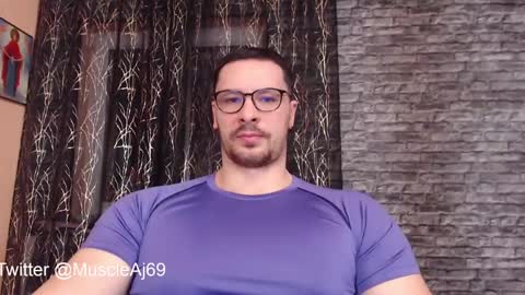 AJ online show from 1, 2, 2025