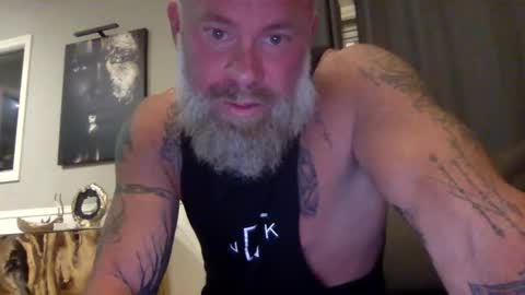 muscledick40 online show from 16, 9, 2025