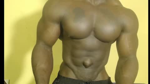 musclegod23 online show from 28, 2, 2025