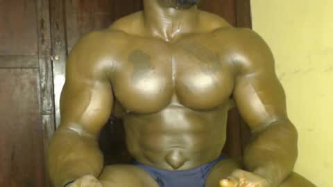 musclegod23 online show from 17, 11, 2025