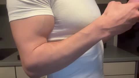 musclehair3 online show from 19, 3, 2026