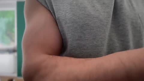 musclehair3 online show from 8, 4, 2026