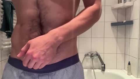 Snapshot of musclehair3 chatting on 5, 6, 2026 musclehair3 online show from 5, 6, 2026