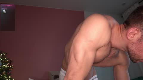 Snapshot of muscularfriend chatting on 30, 1, 2025 Ivan online show from 30, 1, 2025