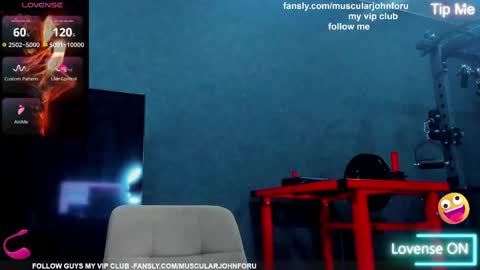 Snapshot of muscularjohnforu chatting on 30, 5, 2026 click icon for peach online show from 30, 5, 2026