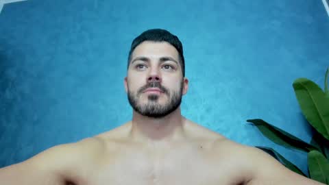 muscularmaster onlyfans online show from 25, 1, 2025