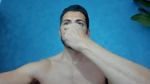 Snapshot of muscularmaster chatting on 28, 4, 2026 muscularmaster onlyfans online show from 28, 4, 2026