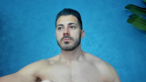 Snapshot of muscularmaster chatting on 17, 5, 2026 muscularmaster onlyfans online show from 17, 5, 2026
