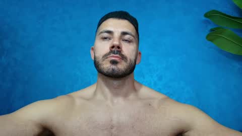 Snapshot of muscularmaster chatting on 4, 6, 2026 muscularmaster onlyfans online show from 4, 6, 2026