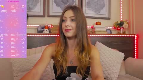 Snapshot of musedollx chatting on 25, 10, 2025 Luna online show from 25, 10, 2025