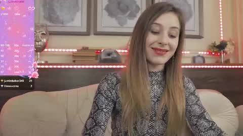 Snapshot of musedollx chatting on 25, 11, 2025 Luna online show from 25, 11, 2025