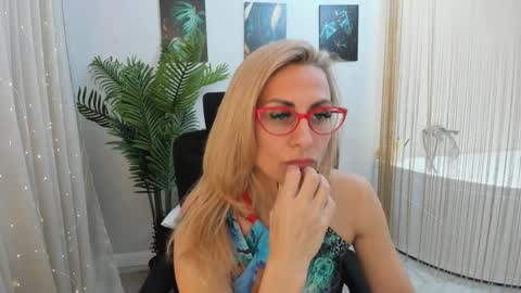 Diana online show from 6, 2, 2025