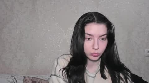 cute couple online show from 25, 4, 2026