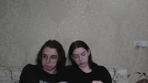 cute couple online show from 11, 6, 2026
