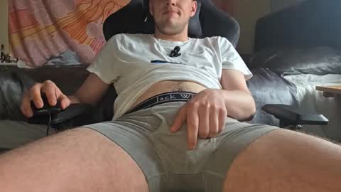 Snapshot of muzzy624406 chatting on 4, 10, 2025 Muzzy online show from 4, 10, 2025