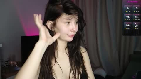 moore online show from 17, 9, 2025