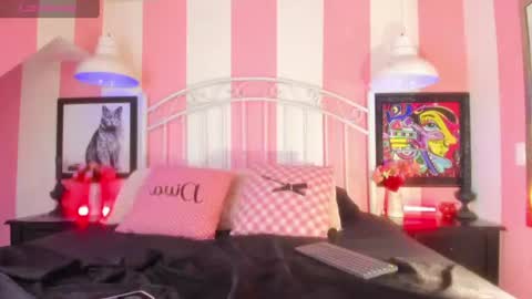 Snapshot of mxli_divine_ chatting on 17, 6, 2026 mxli_divine_ online show from 17, 6, 2026
