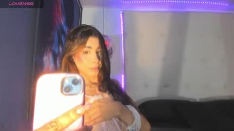 Snapshot of mxli_divine_ chatting on 25, 6, 2026 mxli_divine_ online show from 25, 6, 2026