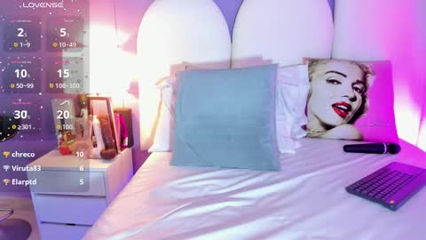 Snapshot of my_aleja_ chatting on 6, 11, 2025 my_aleja_ online show from 6, 11, 2025