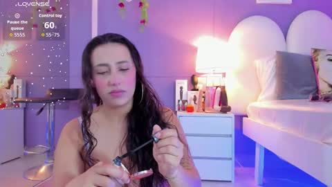 Snapshot of my_aleja_ chatting on 10, 11, 2025 my_aleja_ online show from 10, 11, 2025