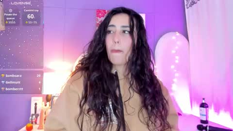 Snapshot of my_aleja_ chatting on 5, 1, 2026 my_aleja_ online show from 5, 1, 2026