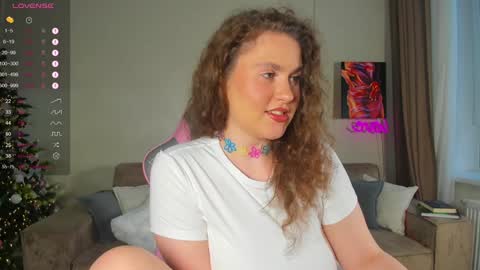 Snapshot of my_emmy chatting on 4, 2, 2025 Emmy online show from 4, 2, 2025