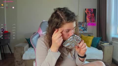 Snapshot of my_emmy chatting on 24, 2, 2025 Emmy online show from 24, 2, 2025