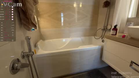 Snapshot of my_emmy chatting on 16, 2, 2026 Emmy online show from 16, 2, 2026