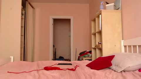 Hannah  welcome  online show from 28, 7, 2026