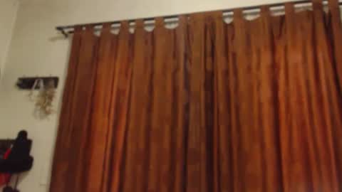     sara      i know you love me xoxox     online show from 7, 1, 2026