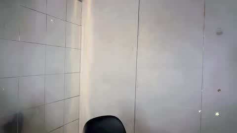 Snapshot of my_other_half chatting on 21, 10, 2025 Serena online show from 21, 10, 2025