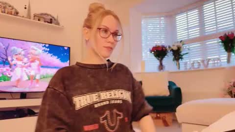 Mya-be Yours P online show from 20, 4, 2026