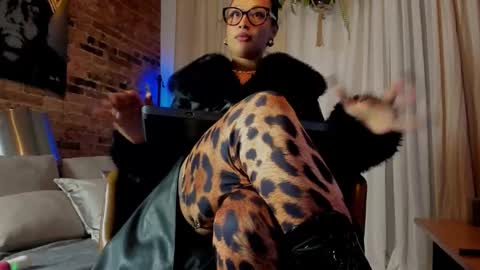 Lola online show from 14, 11, 2025