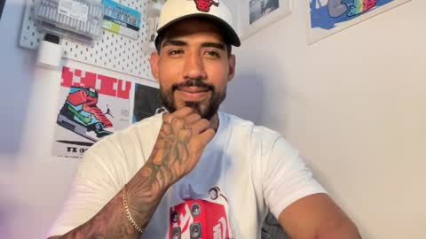 Myke esthetic online show from 4, 6, 2026
