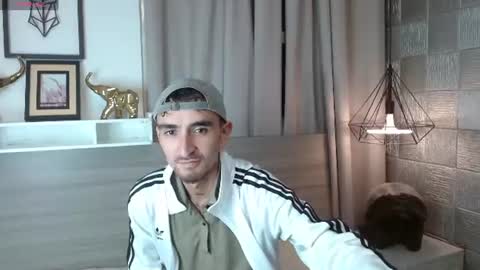Im Mike online show from 24, 7, 2026