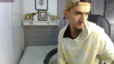Im Mike online show from 25, 7, 2026
