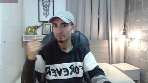 Im Mike online show from 28, 7, 2026